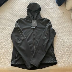 New Men's Lululemon Fleece Back Soft Shell Jacket